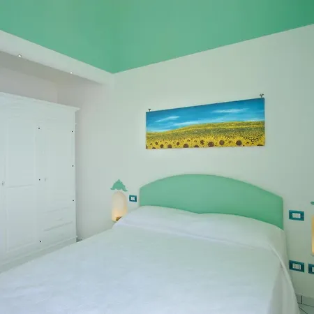 Sleeps 5 Pool Air Con Wifi Casa vacanze